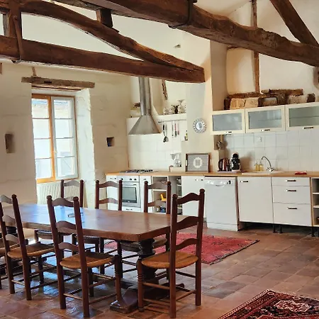 La Pelisserie Pensión Saint-Antonin